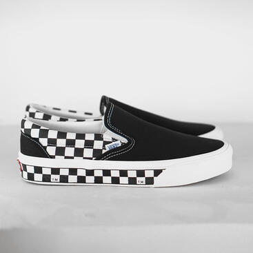 VANS SLIP ON SIDE WALL : IDR 700.000,00