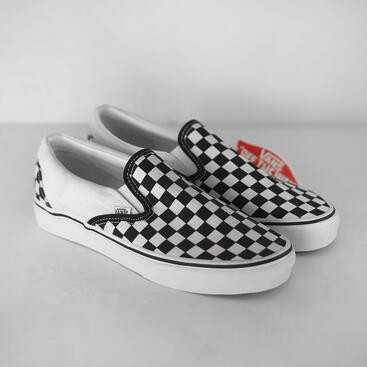 VANS SLIP ON CHECKERBOARD : IDR 900.000,00