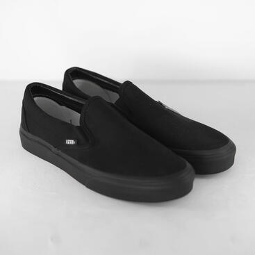 VANS SLIP ON FULLBLACK : IDR 800.000,00