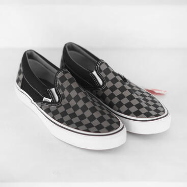 VANS SLIP ON PEWTER : IDR 700.000,00